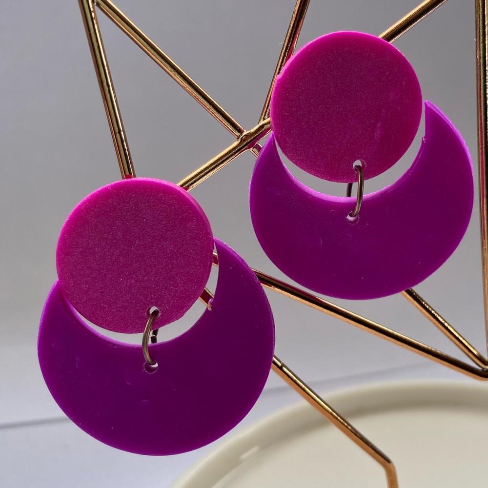 Lightweight earrings